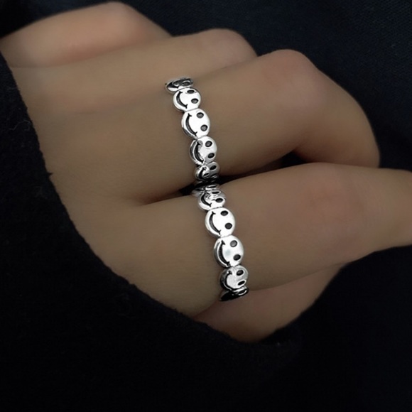 NEW 925 STERLING SILVER SMILE FACE ADJUSTABLE RING, CUTE RING, SHINY RING. - Picture 6 of 6